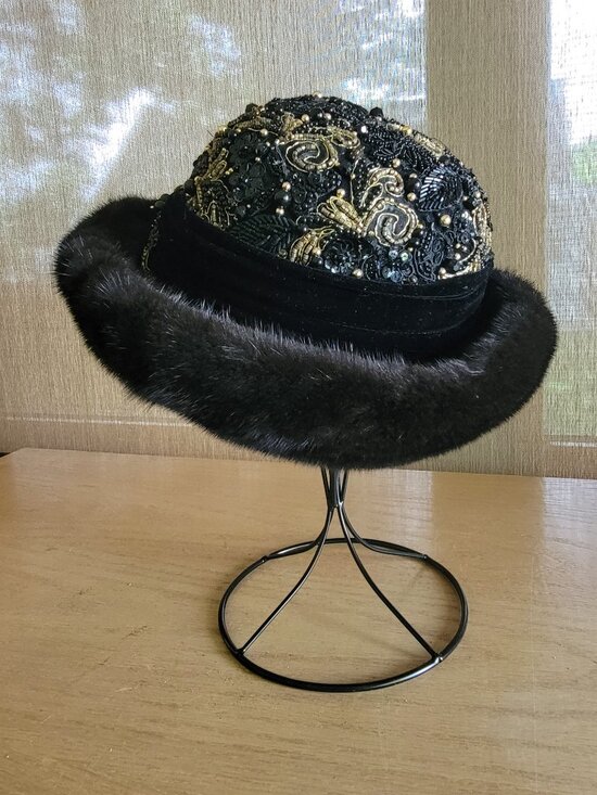 MINK CHURCH HAT BY DON ANDERSON IN BEAUTIFUL ORIGINAL NEIMAN MARCUS BOX main image 12